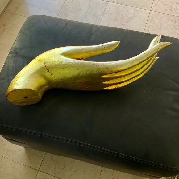 Unique prop golden wood hand. - Picture 5 of 11